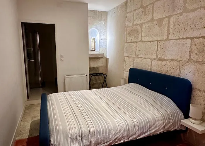 La Chapelle Du Thouin A شقة